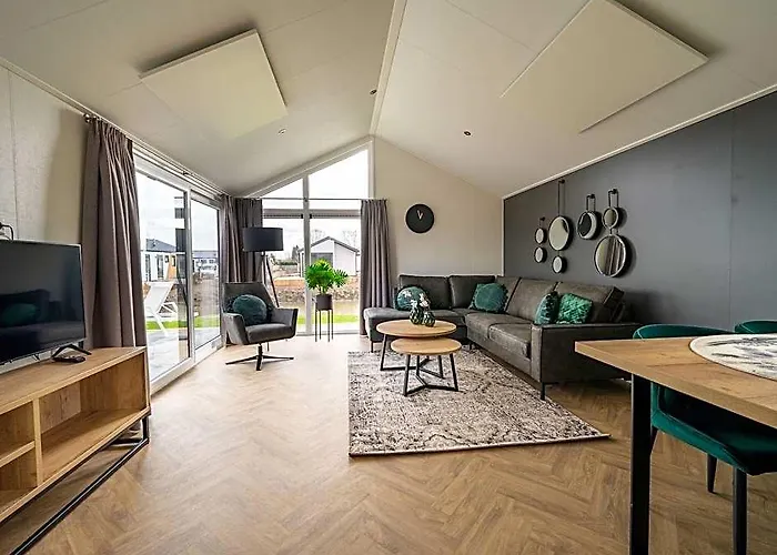 صورة Tidy Chalet With Dishwasher, Near The River Maas Kerkdriel